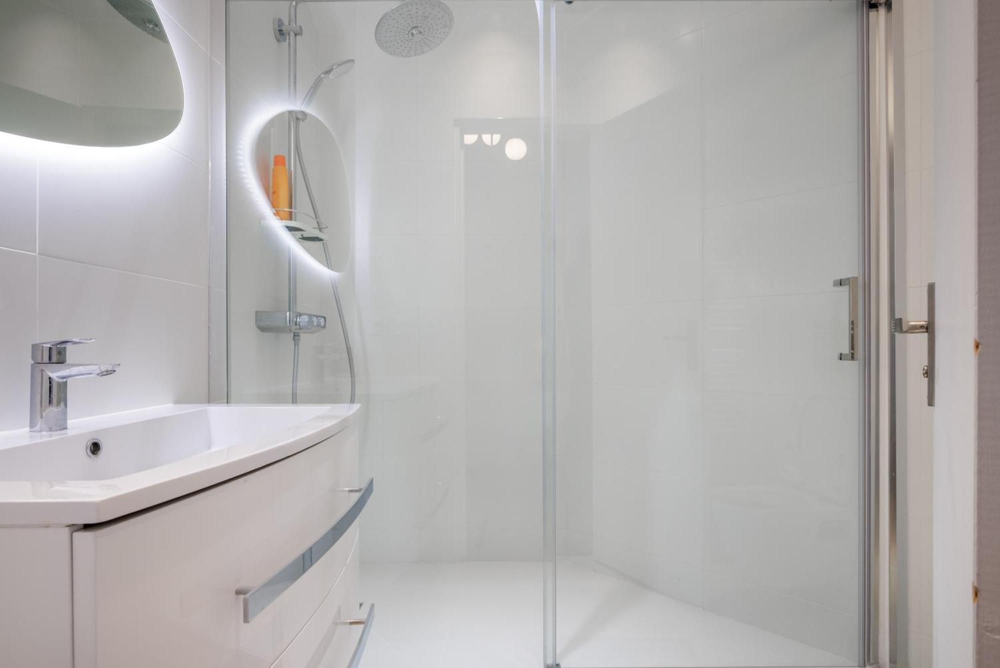 Chaleureux Appartement Pour 6Pers #4 Asnières Εξωτερικό φωτογραφία